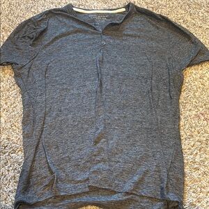Men's Banana Republic Heathered Henley Short Sleeve Tee
